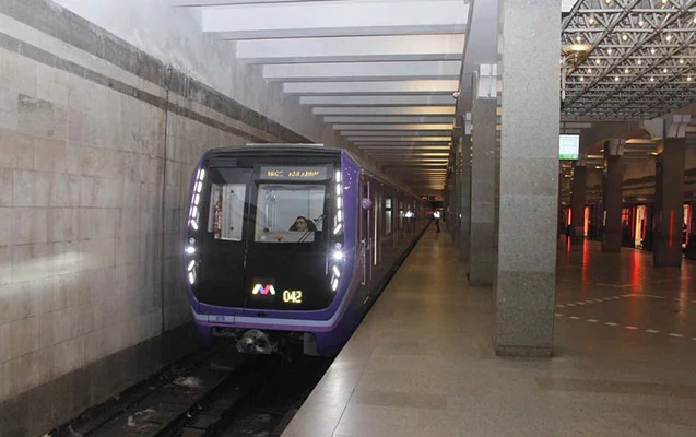 Bakı metrosunda bədbəxt hadisə 