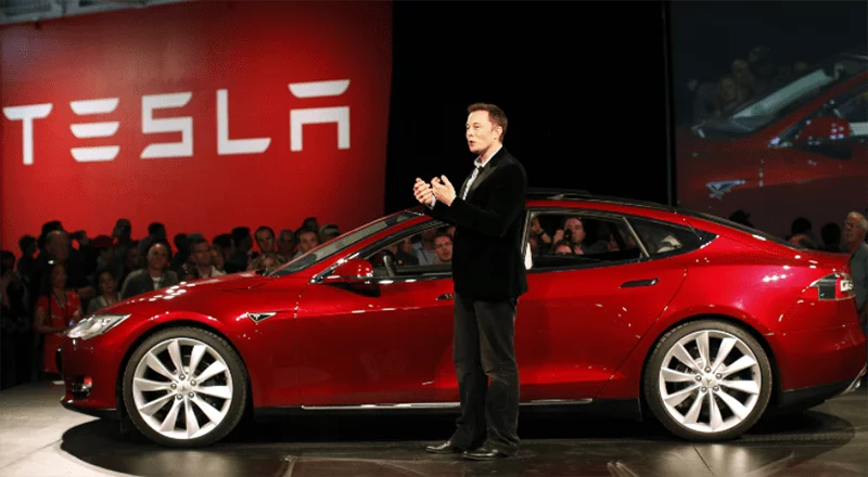 "Tesla" 125 mindən çox avtomobili geri çağıracaq 