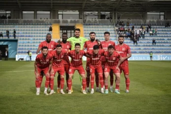 "Araz-Naxçıvan" 13 futbolçu ilə yolları ayırdı 