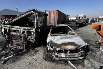 Qəza nəticəsində 3 avtomobil yandı: Yaralılar var