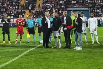Məşhur azərbaycanlı futbolçu karyerasını bitirdi - ÖZƏL VİDEO