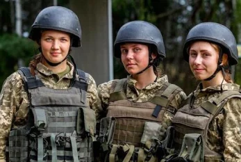 Ukrayna ordusunda nə qədər qadın xidmət edir? 