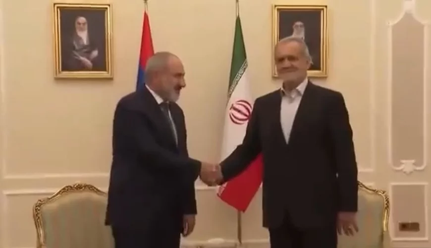 Erməni ilə öpüşməyən ilk İran prezidenti Pezeşkian oldu - VİDEO