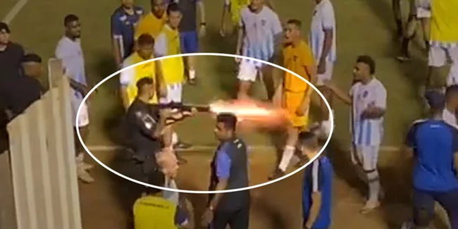 Braziliya polisi futbolçunu ayağından vurdu - VİDEO