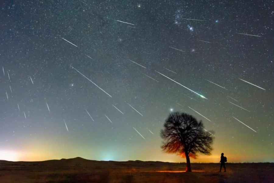 Saatda 120-yə yaxın meteor görmək mümkün olacaq - Vaxt açıqlandı
