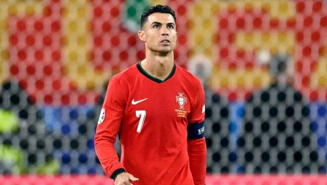 Ronaldo Portuqaliya millisini tərk edəcək?