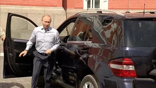 Putin bu yolun açılışını “Lada” ilə etdi - Video