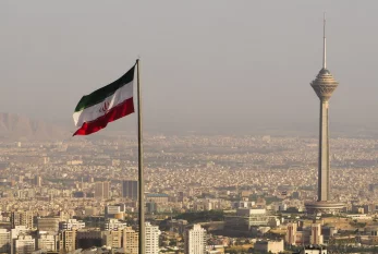 İranda həyəcan siqnalı: Dövlət müəssisələri və məktəblər bağlandı
