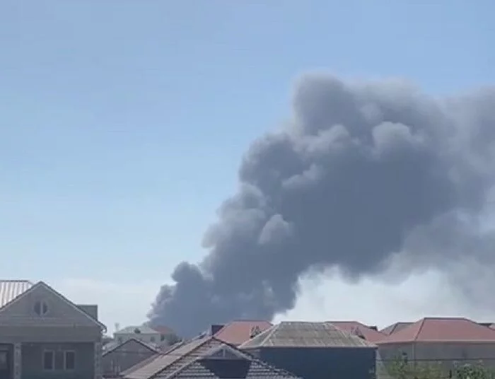 Bakıda obyekt yanır, 1 nəfərə tibbi yardım göstərilib – FOTO + VİDEO