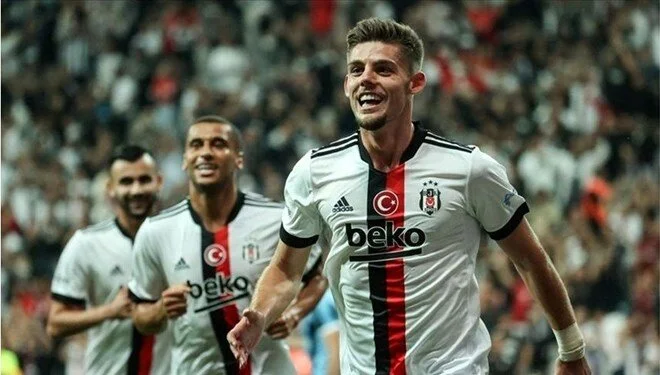 "Beşiktaş" Fransisko Montero ilə yollarını ayırdı