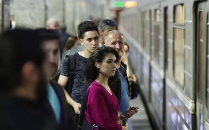 Metrodan istifadə edən sərnişinlərin sayı 5%-dən çox artıb 