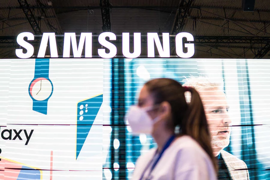 Samsung 45%-ə qədər işçisini İXTİSAR EDİR