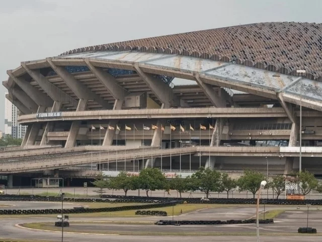 80 minlik arena partladıldı - VİDEO