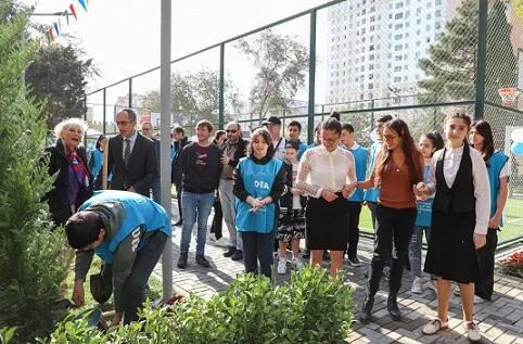 Növbəti abad həyət sakinlərin istifadəsinə verildi 