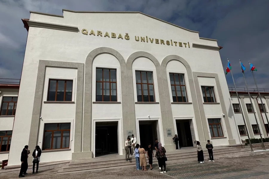 Qarabağ Universitetində tələbənin BİR GÜNÜ