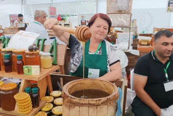 Müştəri deyir 20 manata alıram, satıcı isə... 