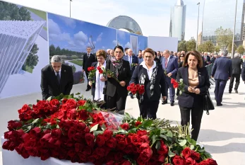 Milli Məclisin kollektivi Zəfər parkını ziyarət edib 