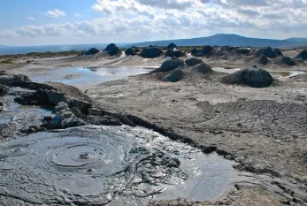 Bakıda vulkan püskürdü 