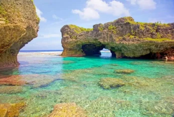 Turist cənnət adasında pulsuz yaşadı - Bunu necə etdi?