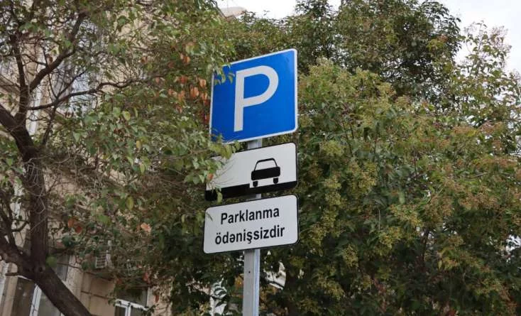 Bu yerlərdə parklanma pulsuz oldu 