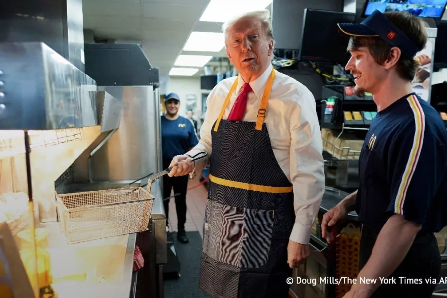 Donald Tramp McDonald’s-da işə başladı - FOTOlar