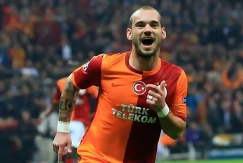 "Qalatasaray"ın sabiq oyunçusu yenidən futbola qayıdır 