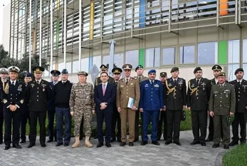 Hərbi attaşelər Bakının dəniz limanında - FOTO