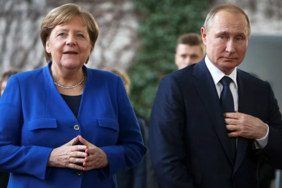 “Putinin Ukraynaya hücum etmək niyyəti olmayıb” – Merkel 