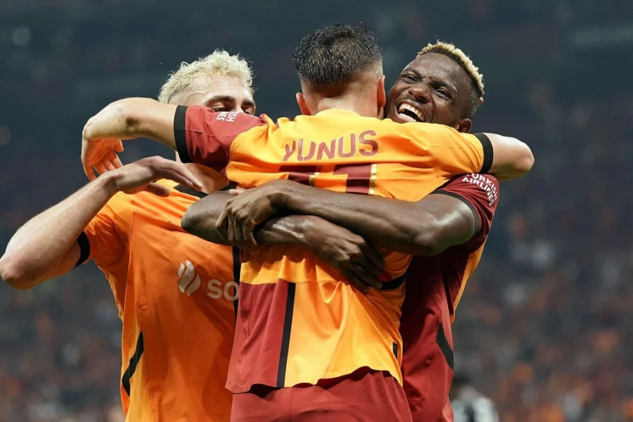 Daha bir dünya ulduzu "Qalatasaray"da - FOTO