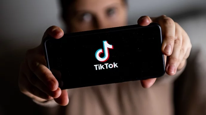 “TikTok”dakı videonu təkrarlayan uşaq reanimasiyaya yerləşdirildi 