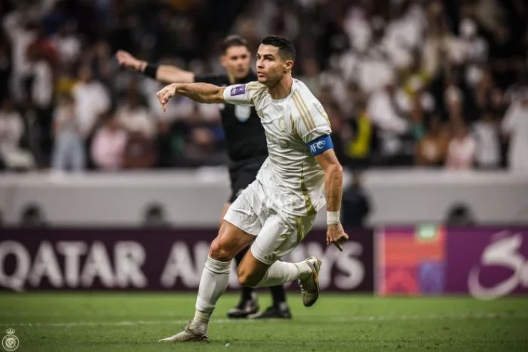 Ronaldo 30 yaşından sonra 450 qol vurub 