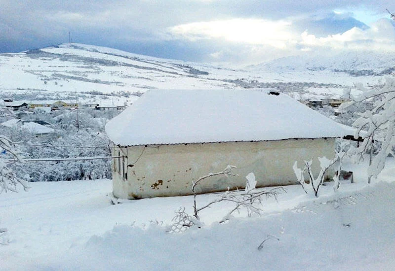 Bu ərazimizə güclü qar yağdı - FOTO