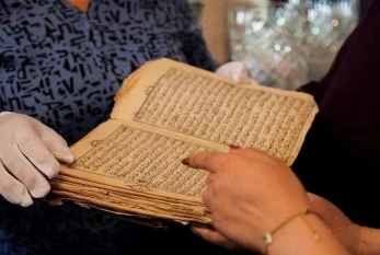 Azərbaycanda hazırlanan 850 illik Quran Londonda 