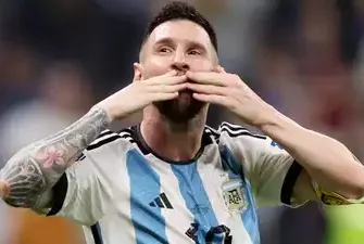 Messi hakimə xoşagəlməz ifadələr səsləndirdi 