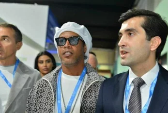 Ronaldinyo COP29-da: pavilyonu ziyarət etdi - Foto